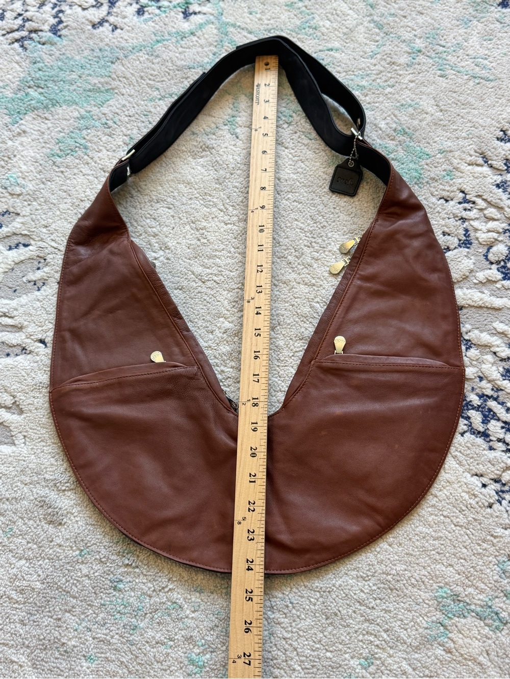 The Sash Bag Classic Reversible Leather Crossbody Brown Black EUC - Picture 8 of 10